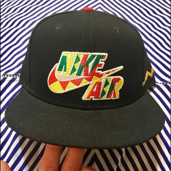 nike be true hat